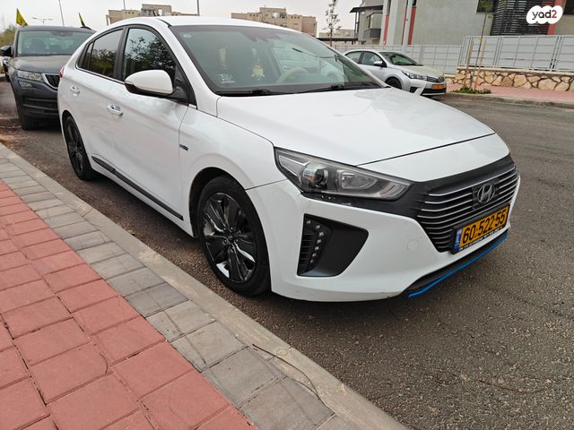 מודעת רכב יונדאי איוניק
