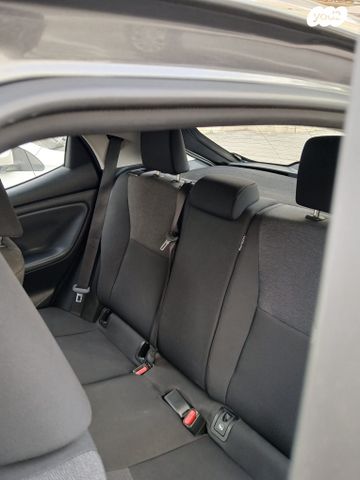 מודעת רכב טויוטה יאריס