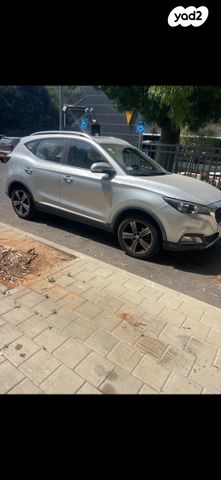 מודעת רכב אם ג'י ZS