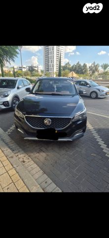 מודעת רכב אם ג'י ZS