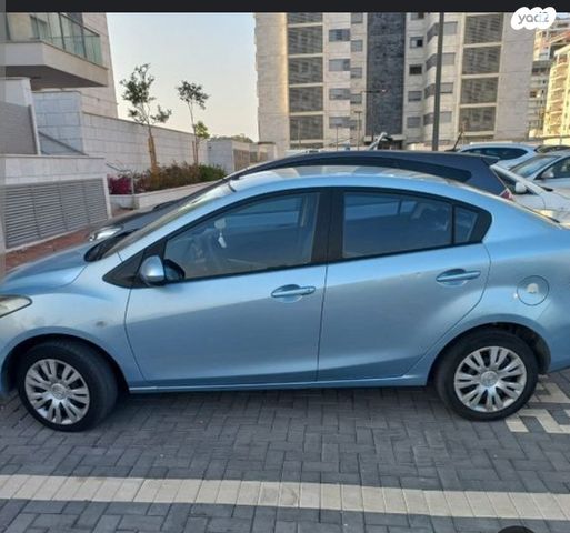 מודעת רכב מאזדה 2