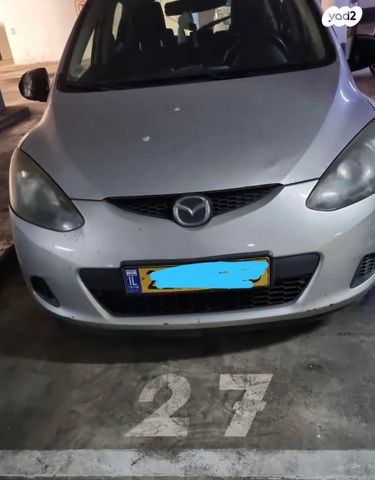 מודעת רכב מאזדה 2