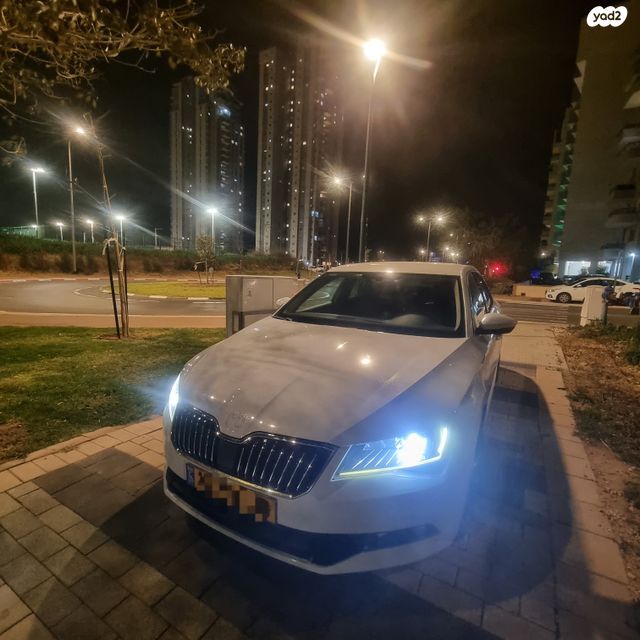מודעת רכב סקודה סופרב