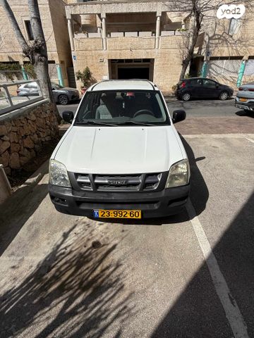 מודעת רכב איסוזו די-מקס