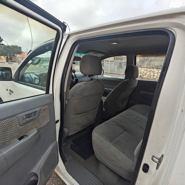 מודעת רכב טויוטה היילקס ויגו 1