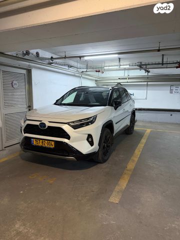 מודעת רכב טויוטה RAV4