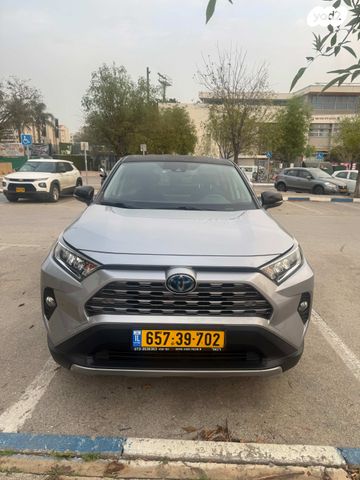 מודעת רכב טויוטה RAV4