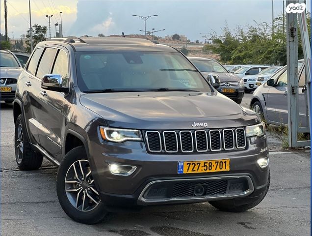 מודעת רכב ג'יפ גרנד צ'ירוקי