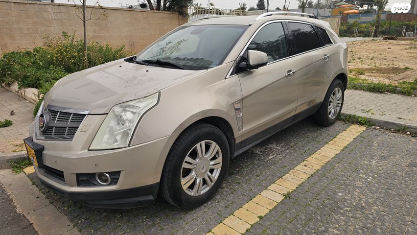 מודעת רכב קאדילק SRX