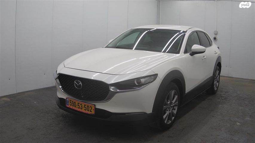 מודעת רכב מאזדה CX-30