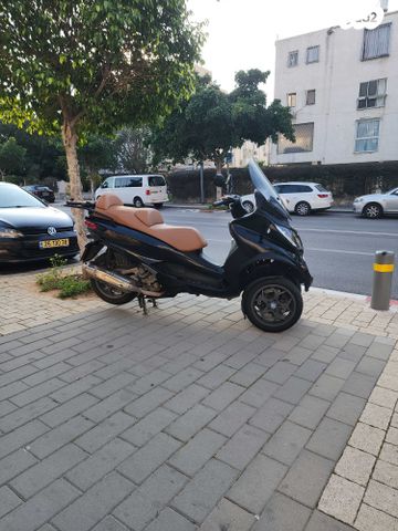 מודעת רכב פיאג'ו MP3 500