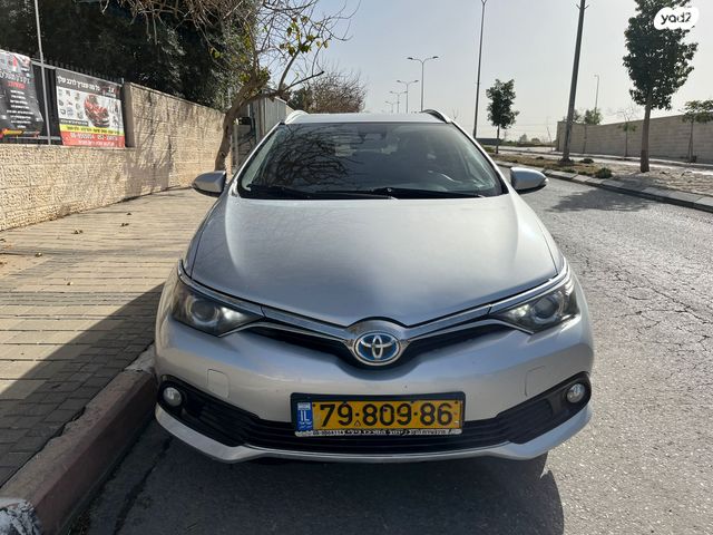 מודעת רכב טויוטה אוריס