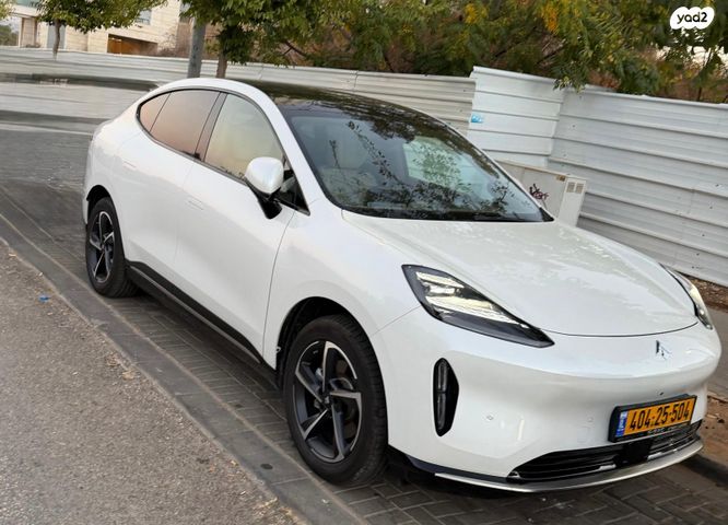 מודעת רכב ג'י.איי.סי איון HT