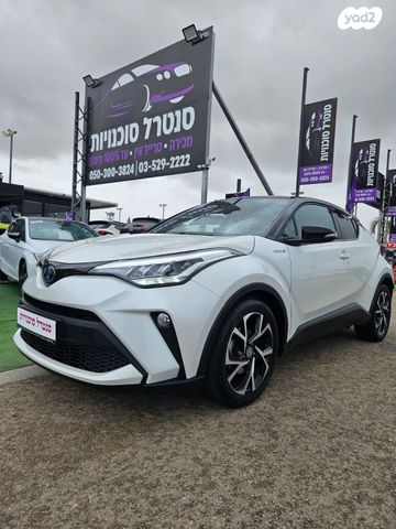 מודעת רכב טויוטה C-HR