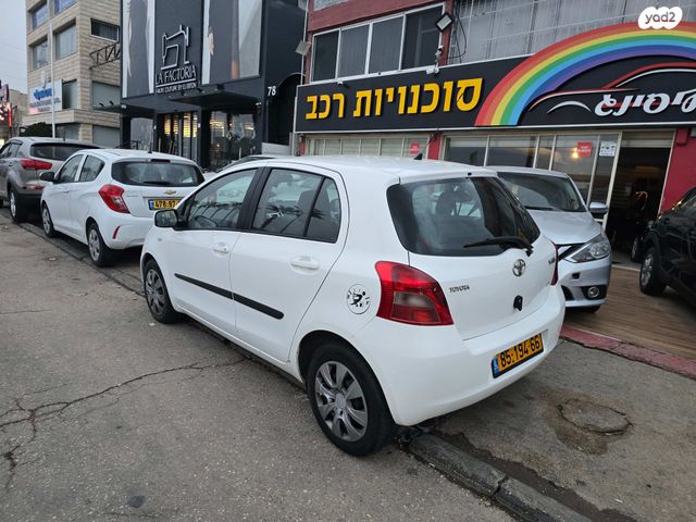 מודעת רכב טויוטה יאריס