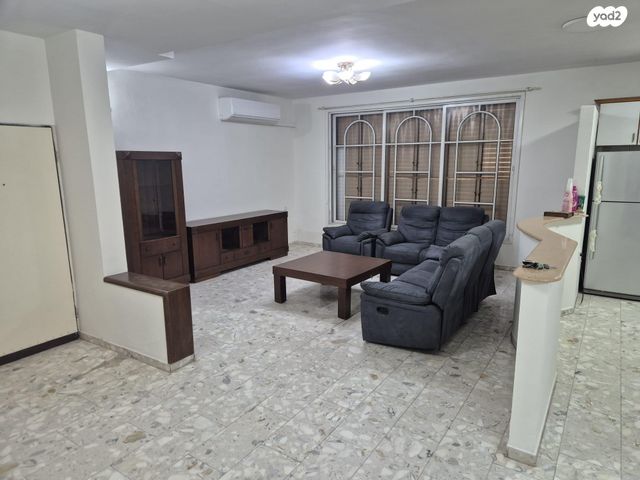 יוסף אהרונוביץ' 19