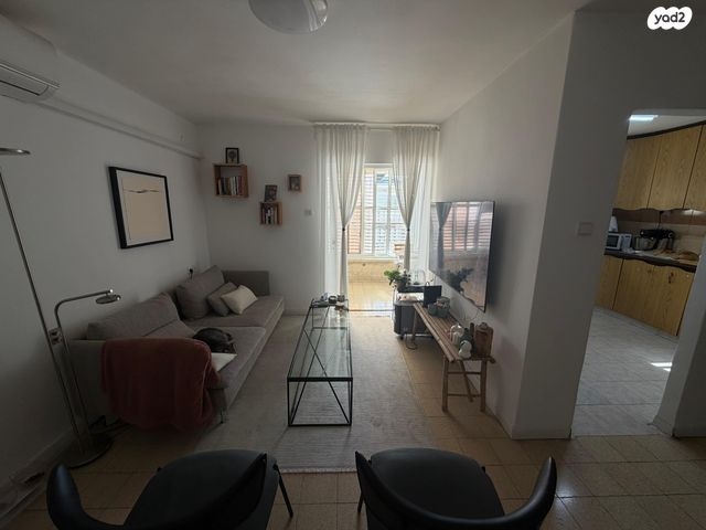 מאיר בר אילן 26