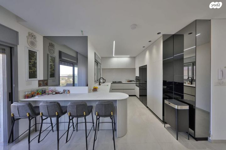 גג/ פנטהאוז