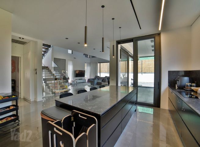 Ramat Gan, Israel 5