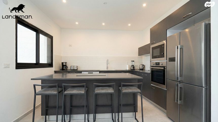 דרך דגניה 60