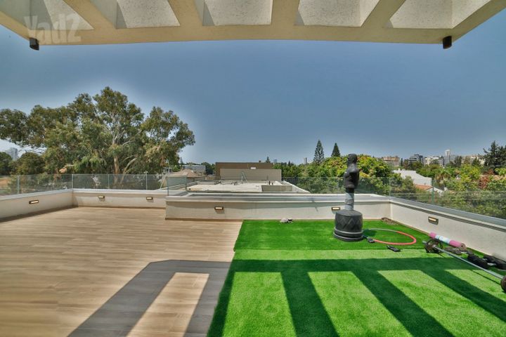 Ramat Gan, Israel 11