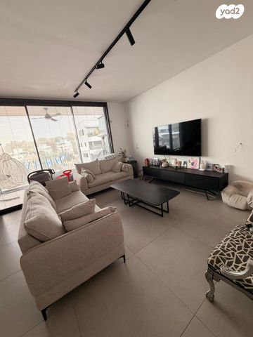 דירה, ארלוזורוב, גבעתיים