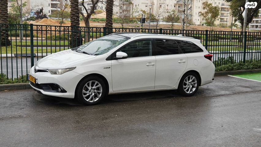 מודעת רכב טויוטה אוריס