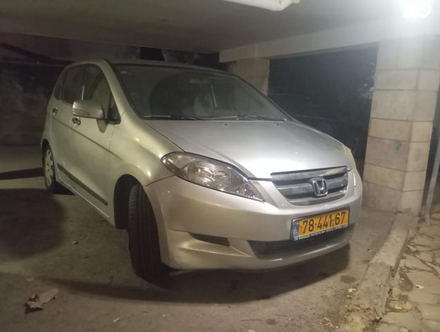 מודעת רכב הונדה FR-V