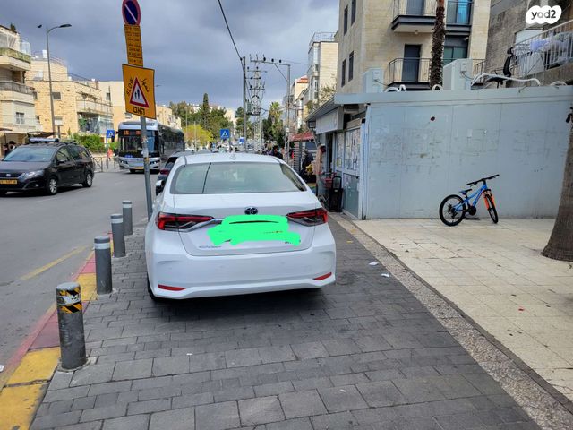 מודעת רכב טויוטה קורולה