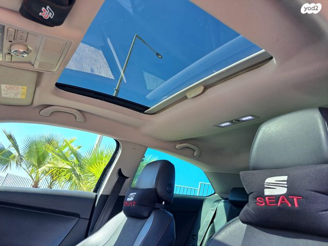 מודעת רכב סיאט לאון