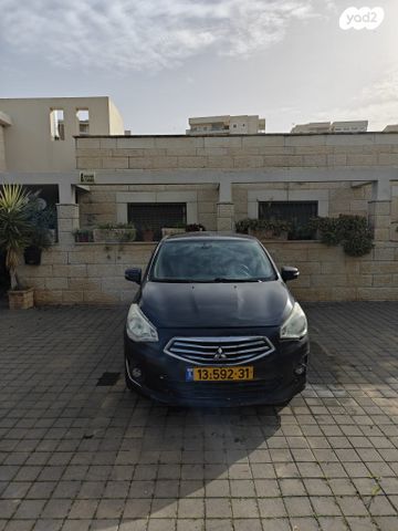 מודעת רכב מיצובישי אטראז'