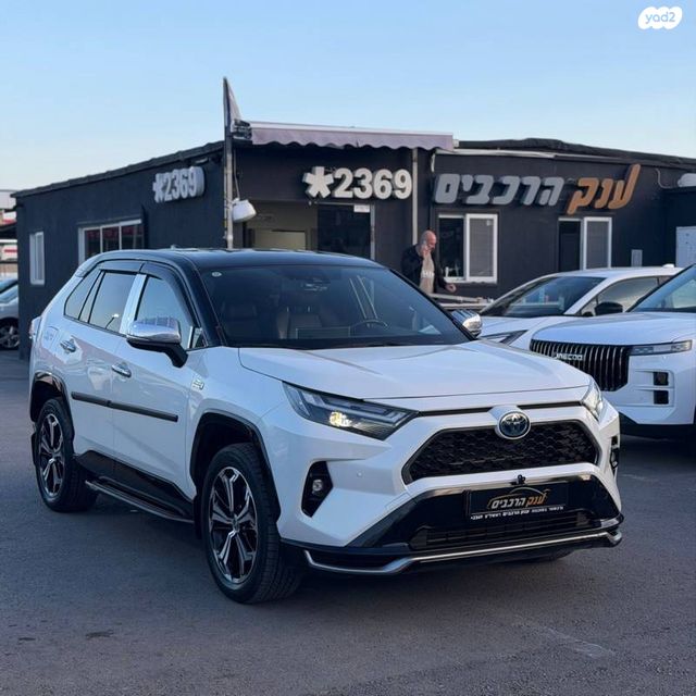 מודעת רכב טויוטה RAV4
