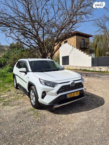 מודעת רכב טויוטה RAV4