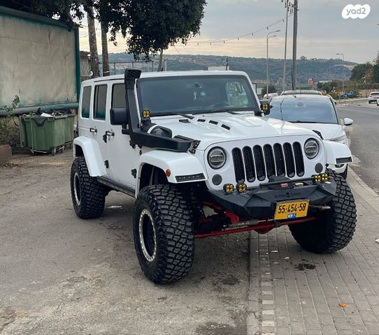 מודעת רכב ג'יפ רנגלר