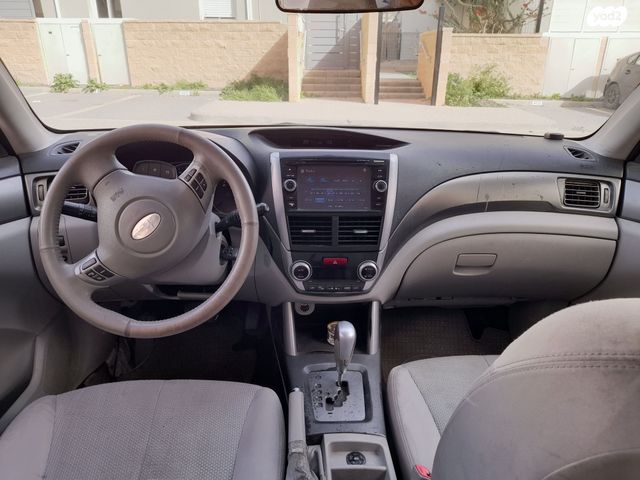 מודעת רכב סובארו פורסטר