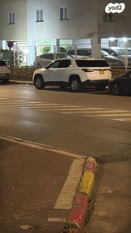 מודעת רכב שברולט טראוורס