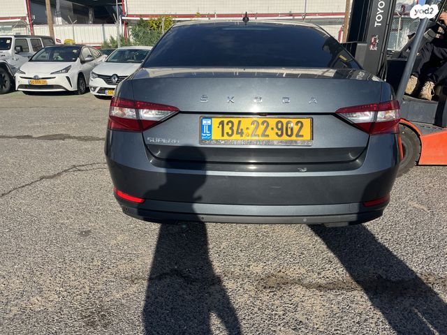 מודעת רכב סקודה סופרב 2