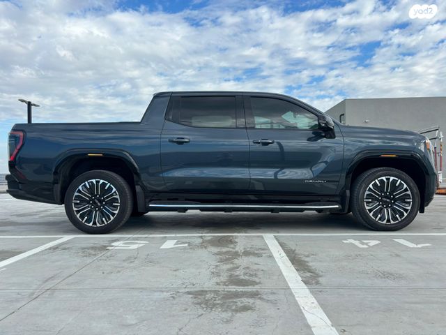 מודעת רכב ג'י.אם.סי סיירה EV 2