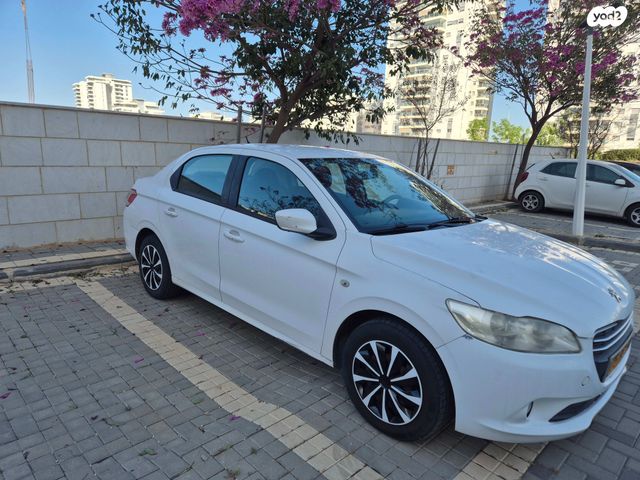 מודעת רכב פיג'ו 301