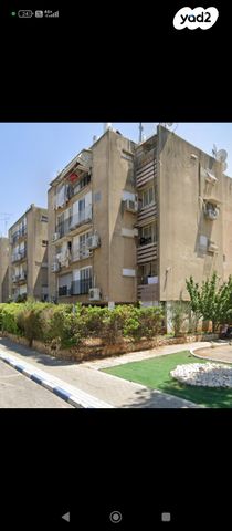 יקותיאל אדם 14