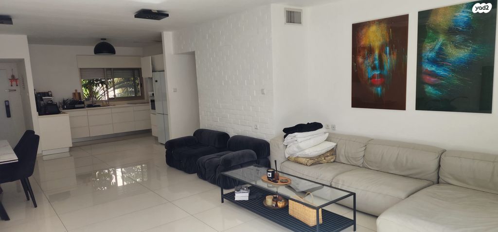 אלכסנדר סשה ארגוב 17