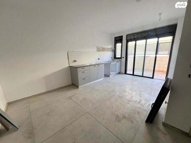 פרופסור יעקב נאמן