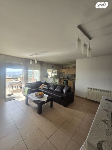 הרב יצחק נסים 