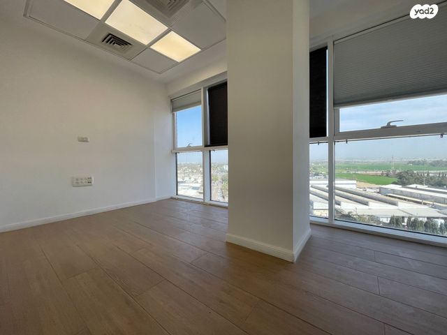 אזור תעשיה נווה נאמן