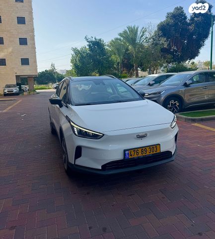 מודעת רכב ג׳ילי Geometry C