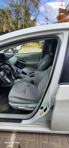 מודעת רכב טויוטה פריוס