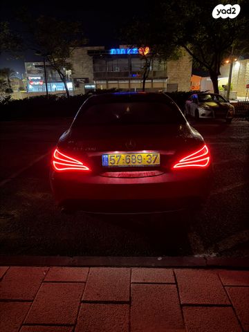 מודעת רכב מרצדס-בנץ CLA