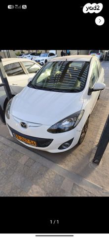 מודעת רכב מאזדה 2