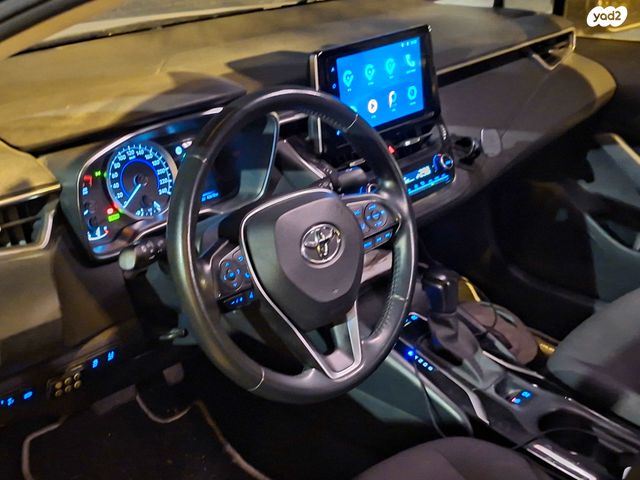 מודעת רכב טויוטה קורולה