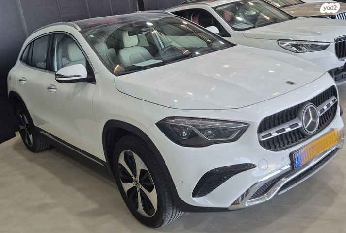 מודעת רכב מרצדס-בנץ GLA 1